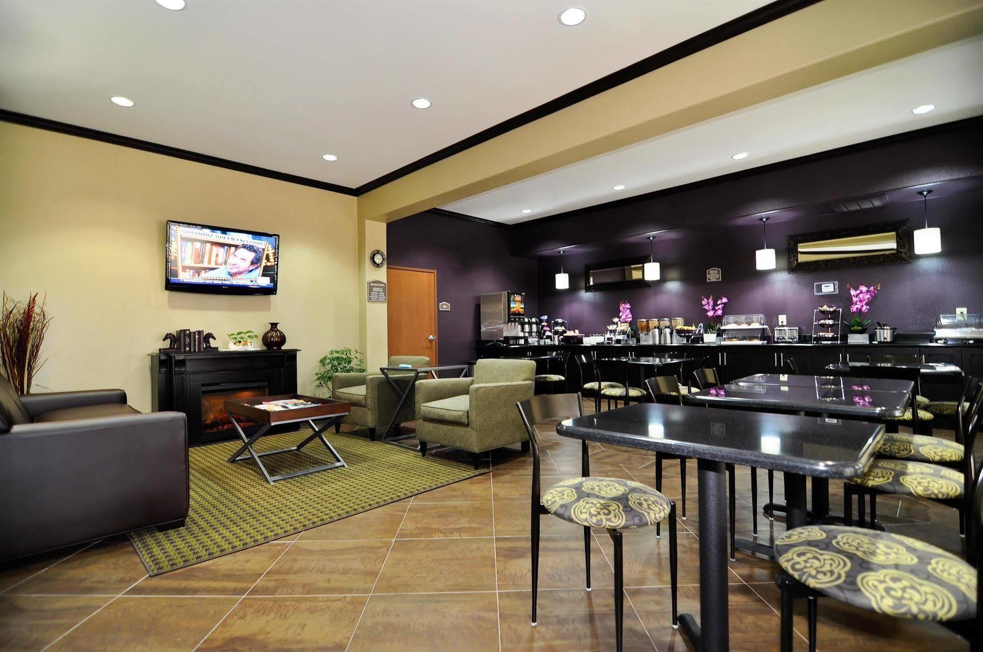 Best Western Giddings Inn & Suites Restoran fotoğraf