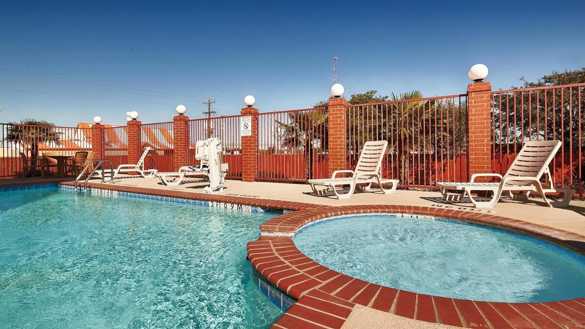 Best Western Giddings Inn & Suites Dış mekan fotoğraf